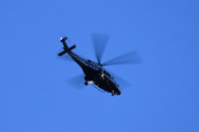 Morten 18 april 2022 - Politihelikopter over Høyenhall om kvelden