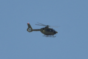 Morten 19 april 2022 - Norsk Luftambulanse over Høyenhall, alt for langt unna, men det ser ut som en Airbus H135 Lege Luftambulansetjenesten