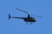 Morten 19 april 2022 - Robinson R44 Raven I kommer over Høyenhall igjen
