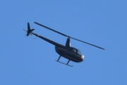 Morten 19 april 2022 - Robinson R44 besøker Høyenhall