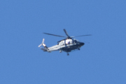 Morten 22 april 2022 - Politihelikopter over Høyenhall, dem er litt langt borte, men kanskje de kommer nærmere