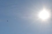 Morten 15 august 2022 - Politihelikopter over Høyenhall, og der fikk jeg deg sammen med solen