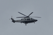 Morten 18 august 2022 - Politihelikopter over Høyenhall, klokken er 13.00. Det er helt greit at jeg vet at dem er her