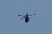 Morten 20 august 2022 - Politihelikopter over Høyenhall, klokken er 06.36. Altfor tidlig på morgenen