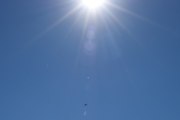 Morten 29 august 2022 - Politihelikopter over Høyenhall, og denne gangen tar vi dem med solen :-)