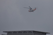 Morten 28 februar 2022 - Sea King 189 over Høyenhall, dette helikopteret her kan nok ikke lande på taket til Manglerudblokken, det er nok for tungt