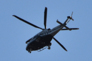 Morten 3 mai 2022 - Politihelikopter over Høyenhall, det har nok skjedd noe, det er nok LN-ORB som er ute og leter