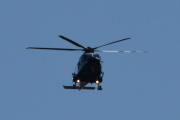 Morten 19 juli 2022 - LN-ORB besøker Høyenhall, den som flyr dette helikopteret her, vet jeg nok hvem er