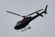 Morten 6 juli 2022 - LN-OFB besøker Høyenhall, dette blir siste helikopteret i dag, men for en dag...