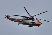 Morten 6 juli 2022 - Sea King MK43B-helikopteret med halenummer 069 besøker Høyenhall. Først så trodde jeg det var den samme som jeg så i dag morres, men den hadde halenummer 062