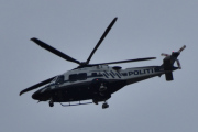 Morten 26 august 2022 - LN-ORA besøker Høyenhall, det er Politiets første helikopter som kommer
