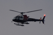 Morten 6 desember 2022 - Helitrans besøker Høyenhall, jeg klarer ikke å se hvem det er
