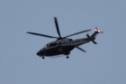 Morten 10 februar 2022 - Politihelikopter over Høyenhall på kvelden