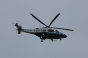 Morten 18 juli 2022 - Politihelikopter over Høyenhall enda en gang, og ikke fikk jeg noen fugl i bilde heller