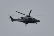 Morten 24 juli 2022 - Politihelikopter over Høyenhall, klokken er 13.43. Dere er ute i dag også og passer på