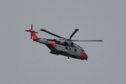Morten 21 juni 2022 - SAR Queen 0264 over Høyenhall, så hvor mange har vi? Jeg kom kun til 8 stykker, men det skal komme 16 stykker