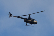 Morten 6 juni 2022 - Robinson R44 Raven besøker Høyenhall igjen