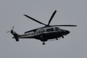 Morten 8 juni 2022 - Politihelikopteret over Høyenhall