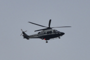 Morten 8 juni 2022 - Politihelikopteret over Høyenhall