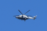 Morten 17 mai 2022 - Politihelikopter over Høyenhall, klokken er 11.39. Jeg krysser fingrene for at det blir en rolig dag på selveste grunnlovsdagen