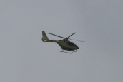 Morten 23 mai 2022 - Norsk Luftambulanse over Høyenhall, jeg ser at det er en Airbus H135 Lege Luftambulansetjenesten