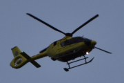 Morten 4 mai 2022 - Norsk Luftambulanse over Høyenhall, jeg ser at det er en Airbus H135 Lege Luftambulansetjenesten