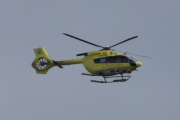 Morten 6 mai 2022 - LN-OOR besøker Høyenhall, det er Norsk Luftambulanse som kommer med sin Airbus H145 Lege Luftambulansetjenesten fra 2018