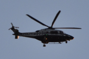 Morten 1 mars 2022 - Politihelikopter besøker Høyenhall