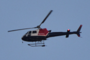 Morten 23 mars 2022 - Helitrans besøker Høyenhall, men selv om jeg ikke kan lese den, tar vi litt kontroll