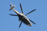 Morten 11 november 2022 - Politihelikopter over Høyenhall igjen, nå er klokken 14.42. Dem har fem rotorblader, og det sier ikke lite