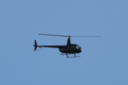 Morten 9 oktober 2022 - Robinson R44 over Høyenhall, enten så er det Helikopterdrift eller Ove