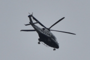 Morten 12 september 2022 - Politihelikopter over Høyenhall, blir ikke maling på verandaen i dag