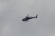 Morten 24 august 2023 - Helitrans over Høyenhall, litt for langt borte den også. Det er en Airbus H125 og jeg har 54 bilder som jeg må se litt nøyere på
