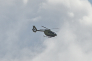 Morten 24 august 2023 - Norsk Luftambulanse over Høyenhall, den er litt for langt borte. Det er en Airbus H145 og jeg har 118 bilder av dem nå