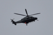 Morten 4 august 2023 - Politihelikopter over Høyenhall, dem er ute i all slags vær