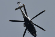 Morten 1 juli 2023 - LN-ORA besøker Høyenhall, det er Politiet som kommer med sitt første nye helikopter av typen Leonardo AW169