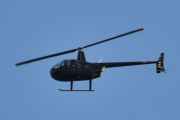 Morten 12 september 2023 - LN-OAQ over Høyenhall, dem stiller seg i posisjon, og jeg tror vi ser på en Robinson R44 Raven II fra 2008 som Helikopterdrift eier