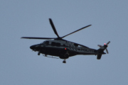 Morten 24 juni 2023 - Politihelikopter over Høyenhall på kvelden, dette er et unntak, skulle lagt meg for en time siden