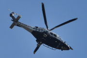 Morten 28 juli 2023 - Kl. 12.26 LN-ORC over Høyenhall, og her kommer Politiet på nytt, men med et annet helikopter