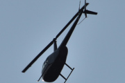 Morten 6 september 2023 - Robinson R44 besøker Høyenhall, det er selveste Mr. Robinson som kommer , og nå har jeg studert helikopteret fra topp til tå og ser ingen ting