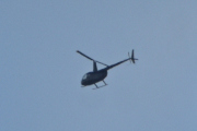 Morten 14 juli 2023 - Robinson R44 over Høyenhall, her kom jeg for sent ut. Men har jobbet med en del Robinson bilder og skjønner at jeg har mye igjen