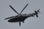 Morten 25 juli 2023 - Kl. 13.32 Politihelikopter over Høyenhall. Så kommer hjertebarnet mitt igjen, altså LN-ORA fra juni 2019 :-)
