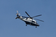 Morten 9 juli 2023 - Politihelikopter over Høyenhall, dem er der og dem ser deg, hvis du er slem. Er du snill så kan du bare tenke på at dem er der oppe for deg
