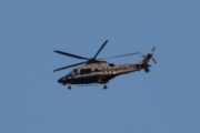 Morten 21 mai 2023 - Politihelikopter over Høyenhall på natten, nå må dere ikke glemme at jeg legger meg tidlig