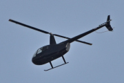 Morten 25 mai 2023 - Robinson R44 over Høyenhall, det kan også være Ove eller HelikopterDrift