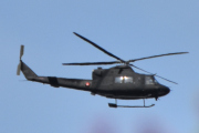 Morten 26 mai 2023 - To Bell 412 Arapaho over Høyenhall, og denne kan ha nr. 145 eller 146. Det er nr. 145 som er HP-versjon