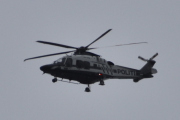Morten 13 oktober 2023 - LN-ORB besøker Høyenhall, det er Politiet som kommer med sin Leonardo AW169 fra 2019