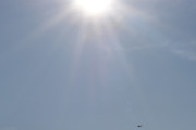 Morten 14 oktober 2023 - Politihelikopter over Høyenhall, en time senere fikk jeg Leonardo AW169 fra 2019 med solen