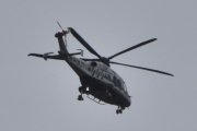 Morten 22 oktober 2023 - Politihelikopter over Høyenhall, det er bare byduer og en Leonardo AW169 jeg ser i dag