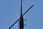 Morten 1 september 2023 - Robinson R44 besøker Høyenhall, jeg har noen valg. Enten LN-OAE eller LN-OAQ